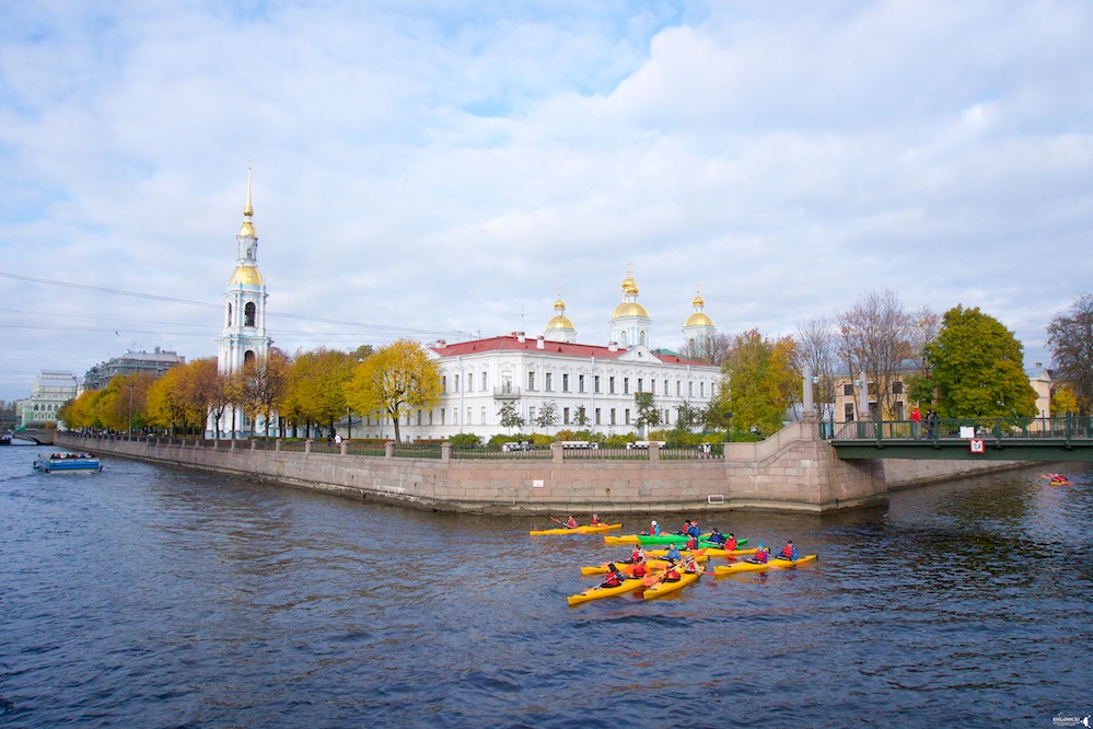 Kayaking in Saint Petersburg Historical Part of the City (Early Morning)